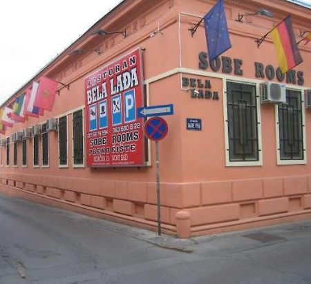 Family Top Rooms Bela Lada Sobe Novi Sad Rum bild