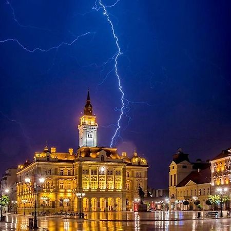 Family Top Rooms Bela Lada Sobe Novi Sad Exteriör bild
