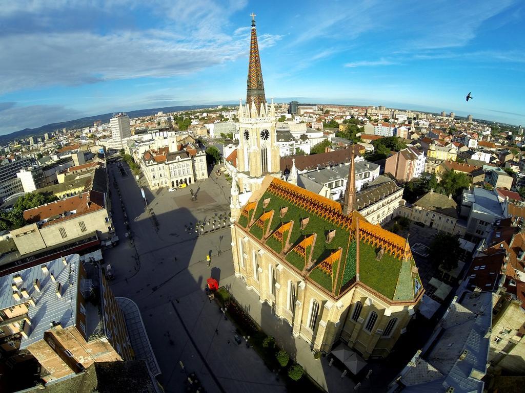 Family Top Rooms Bela Lada Sobe Novi Sad Exteriör bild