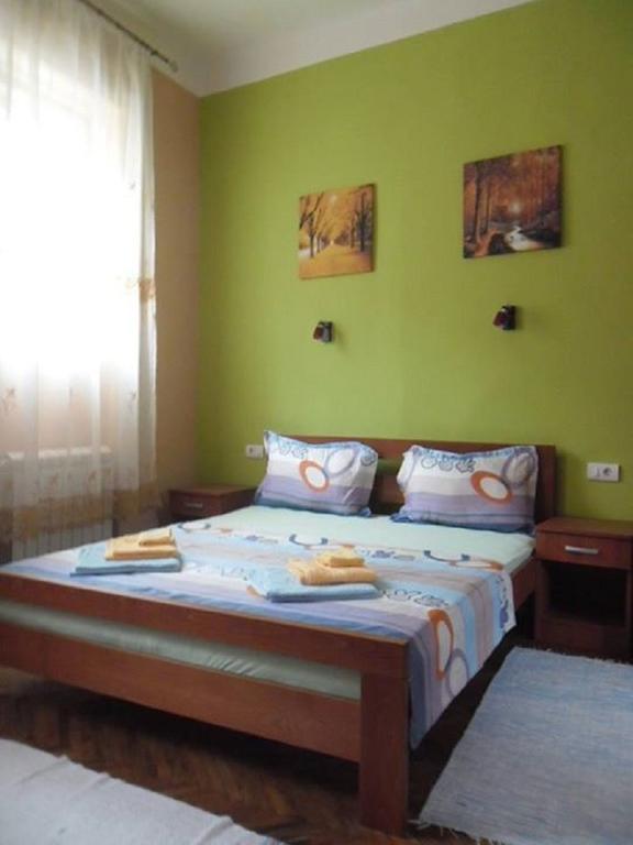 Family Top Rooms Bela Lada Sobe Novi Sad Rum bild
