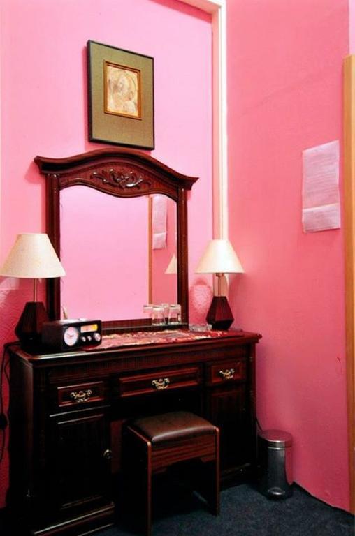 Family Top Rooms Bela Lada Sobe Novi Sad Exteriör bild